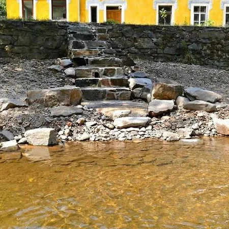 Rotschoenberg Im Tal Der Freiberger Mulde